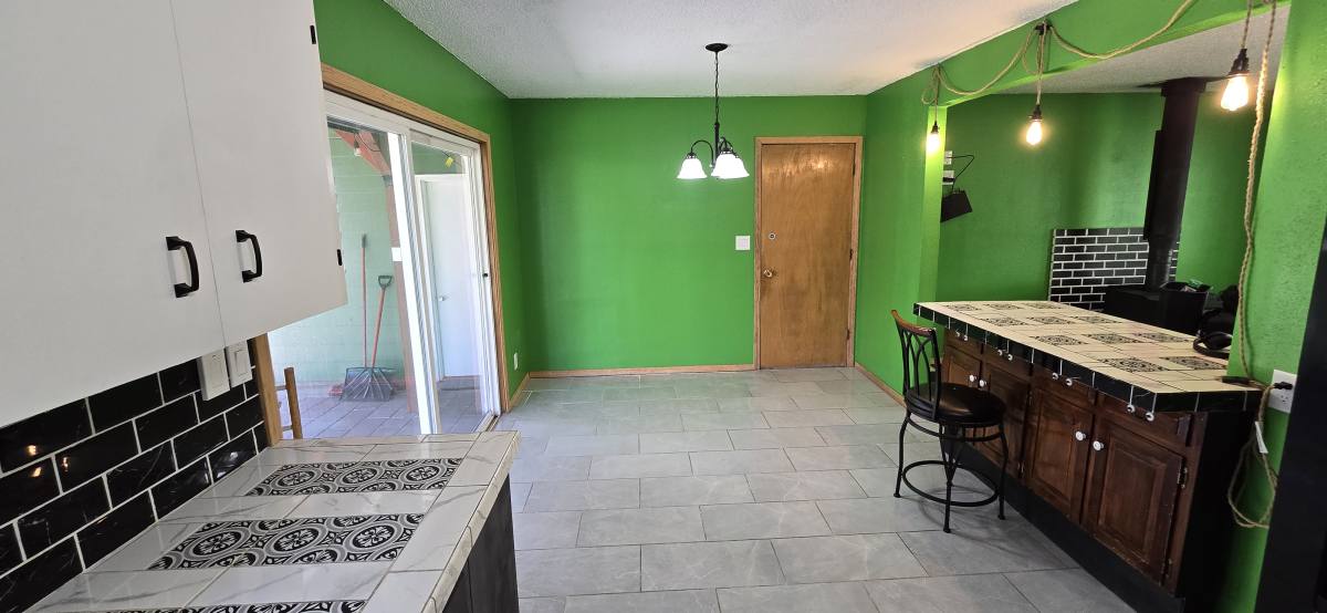 House for rent at 637 SE Commerce St, Madras, OR 97741