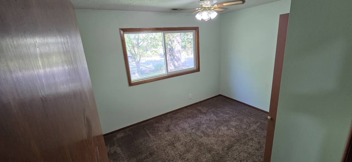 House for rent at 637 SE Commerce St, Madras, OR 97741