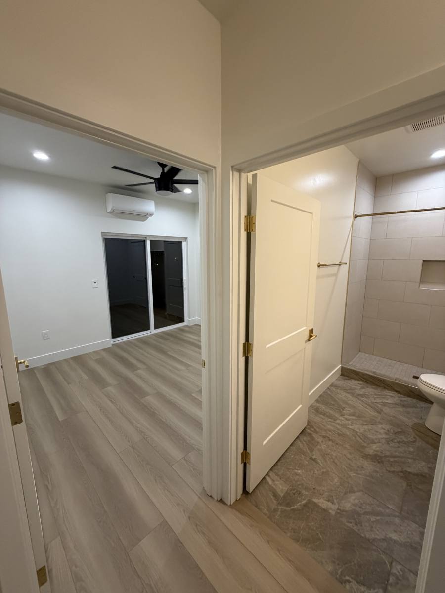 Townhouse for rent at 746 7th Ave #2, Sacramento, CA 95818