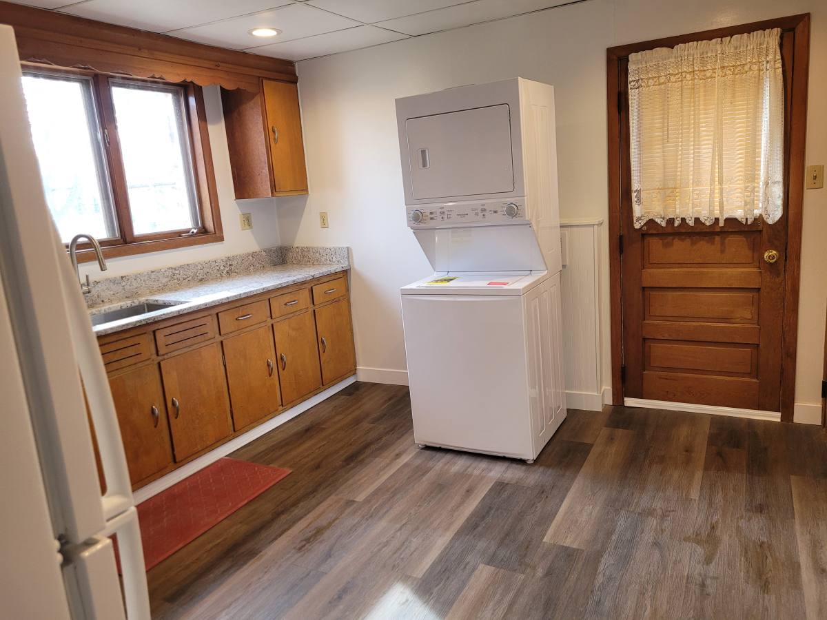 Apartment for rent at 2905 Burden St, Dubuque, IA 52001