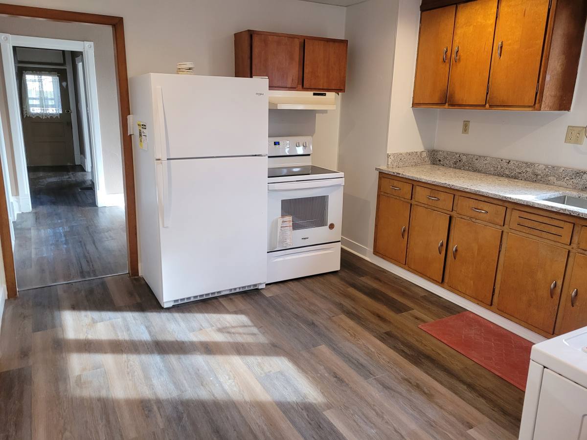 Apartment for rent at 2905 Burden St, Dubuque, IA 52001
