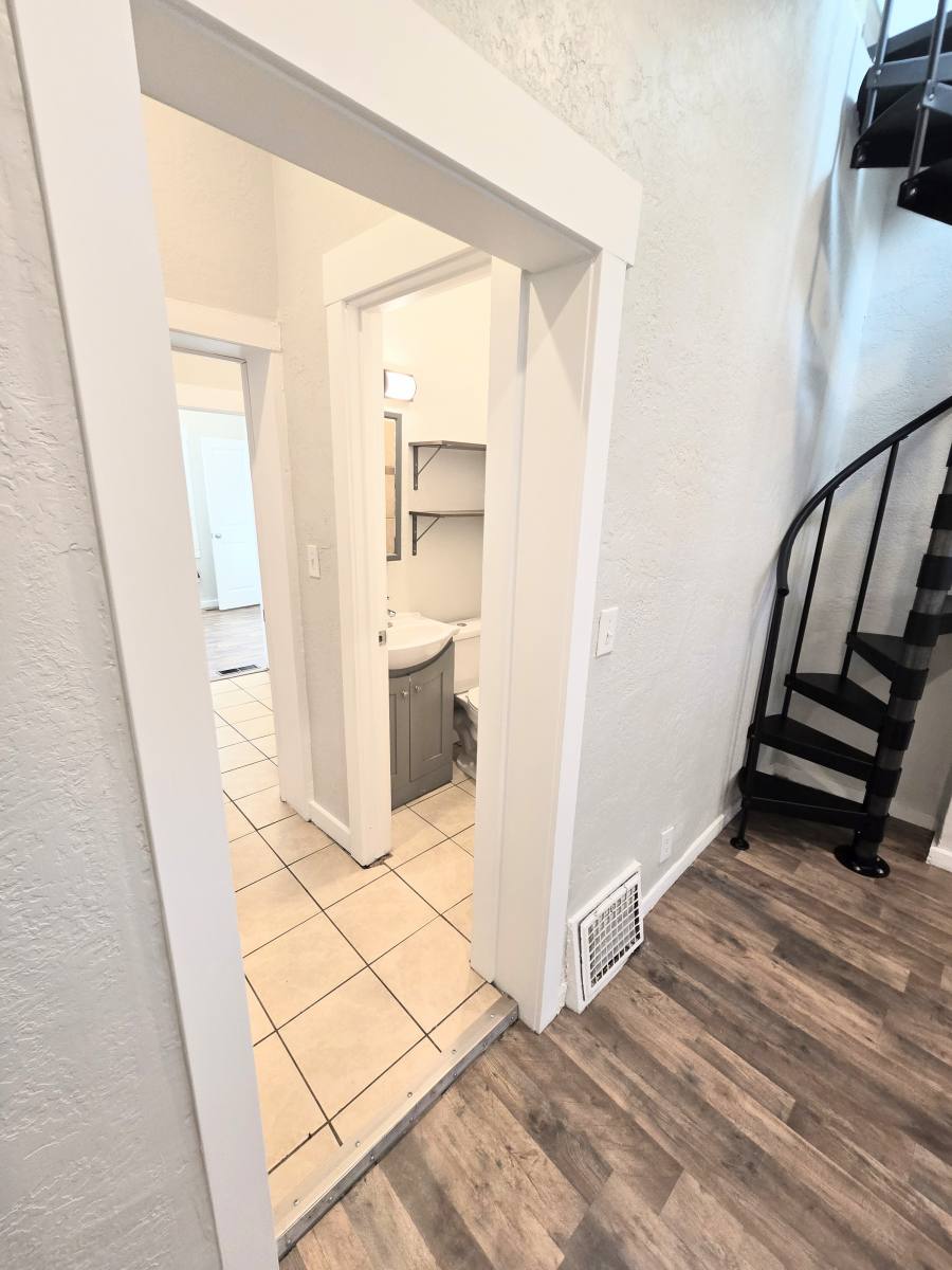 Townhouse for rent at 833 S Edison St, Salt Lake City, UT 84111