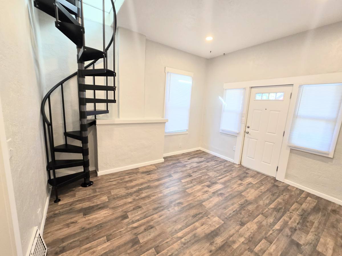 Townhouse for rent at 833 S Edison St, Salt Lake City, UT 84111