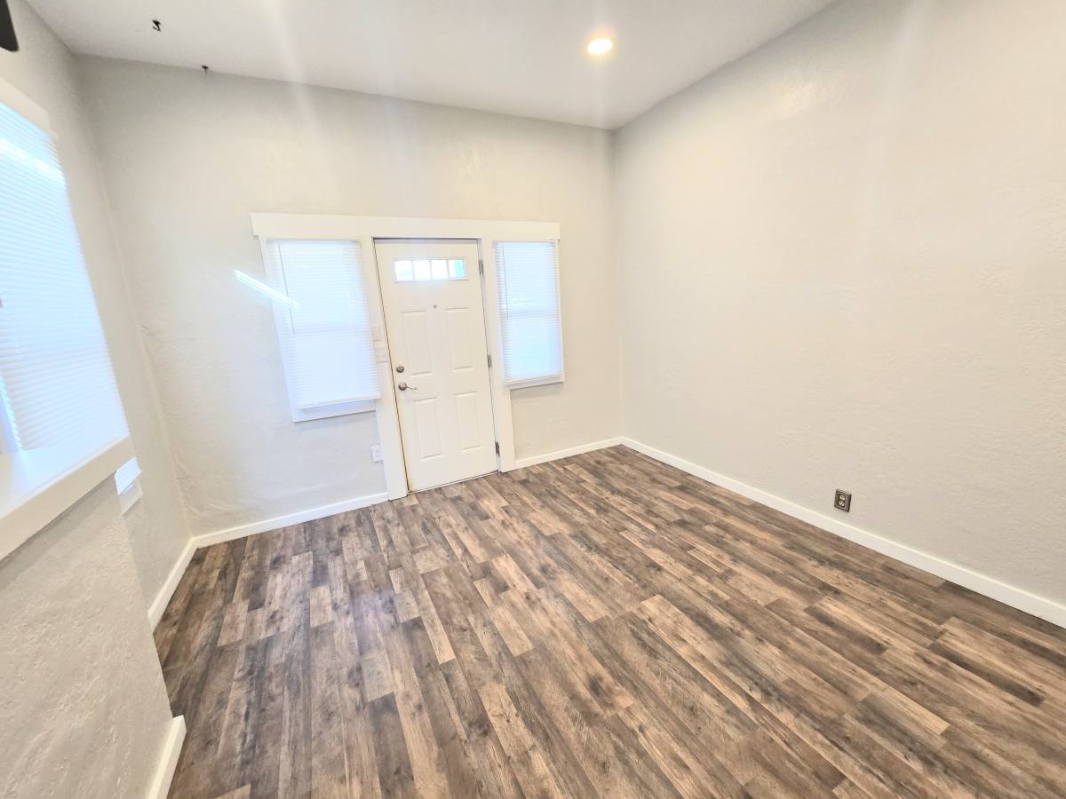 Townhouse for rent at 833 S Edison St, Salt Lake City, UT 84111
