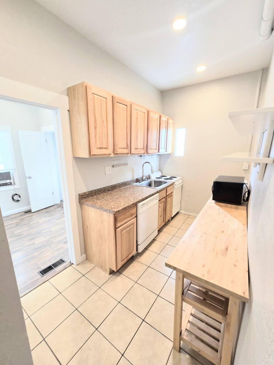 Townhouse for rent at 833 S Edison St, Salt Lake City, UT 84111