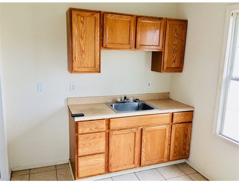 Apartment for rent at 1459 Ridgewood Ave #2, Lakewood, OH 44107