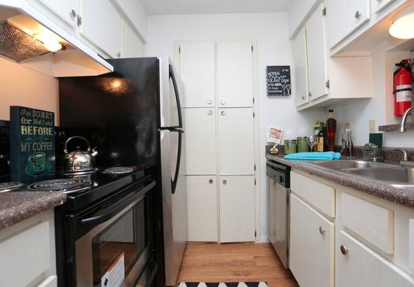 Apartment for rent at Lafayette Green Apartment Homes, 8327 W Tidwell Rd, Houston, TX 77040