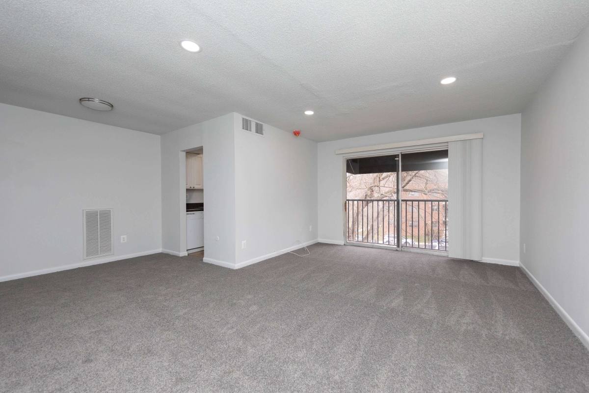 Apartment for rent at Waterford, 1925 Lawerence Rd, Havertown, PA 19083