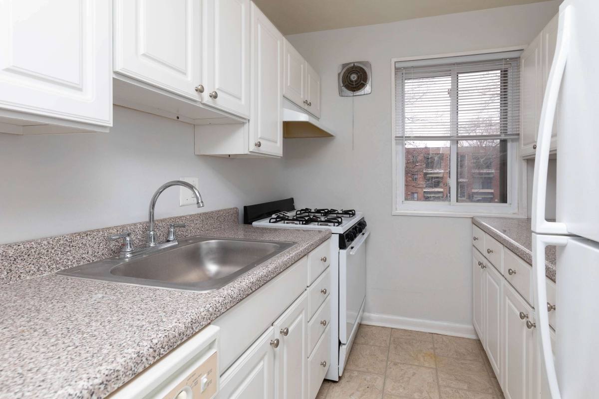 Apartment for rent at Waterford, 1925 Lawerence Rd, Havertown, PA 19083
