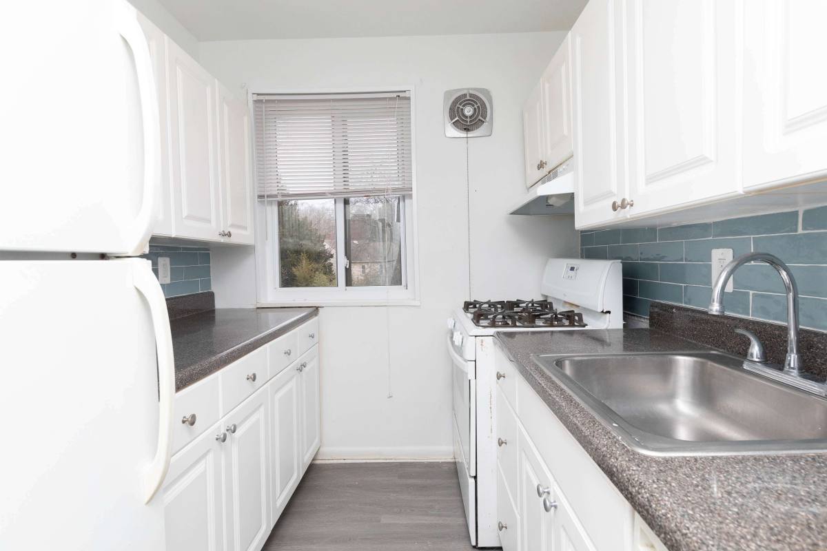 Apartment for rent at Waterford, 1925 Lawerence Rd, Havertown, PA 19083