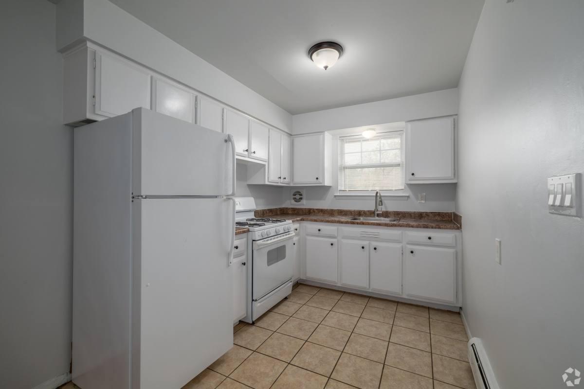 Apartment for rent at Partridge Run, 130 New Rd, Parsippany, NJ 07054