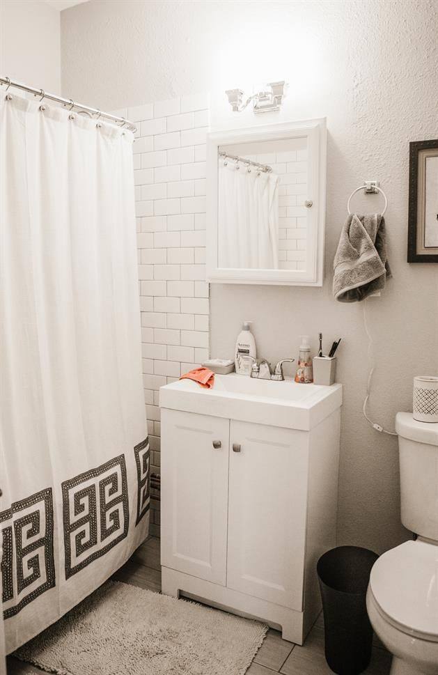 Apartment for rent at 2222 Nicollet Ave S, Minneapolis, MN 55404