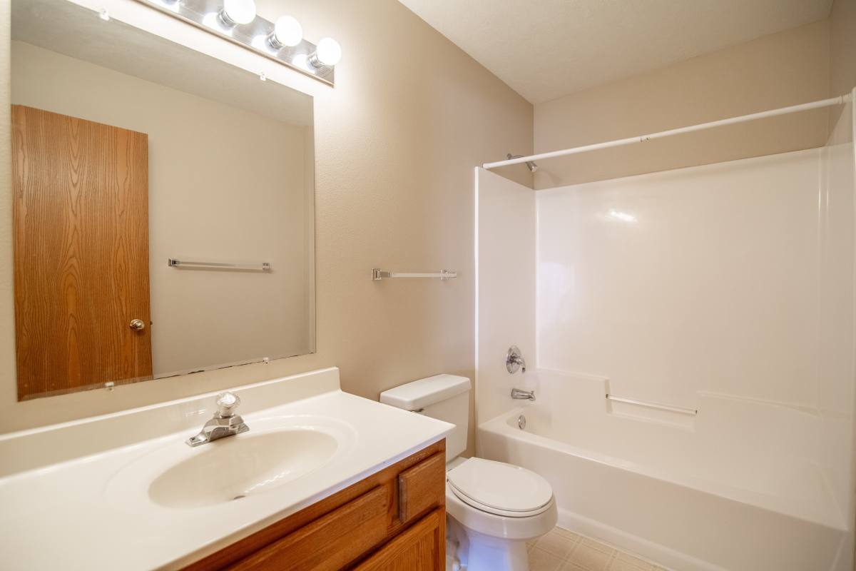 Apartment for rent at Terrace Pointe, 425 Calgary Ave, Bismarck, ND 58503