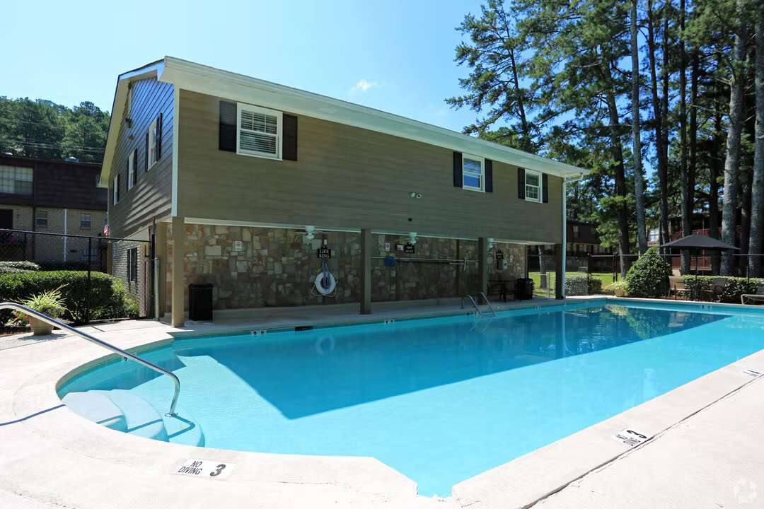 Apartment for rent at Arbor Terrace, 50 Chateau Dr, Rome, GA 30161