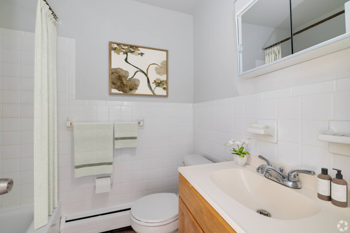 Apartment for rent at Drexel, 4010 Garrett Rd, Drexel Hill, PA 19026