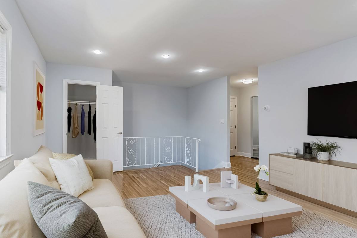 Apartment for rent at Grove Gardens, 180 Guy Lombardo Ave, Freeport, NY 11520