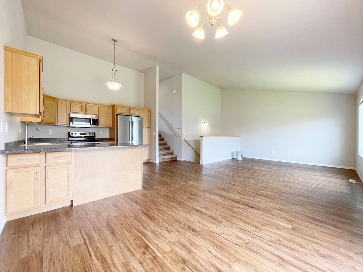 Townhouse for rent at Woodside Townhomes, 1300-1346 35th Ave SE, Minot, ND 58701
