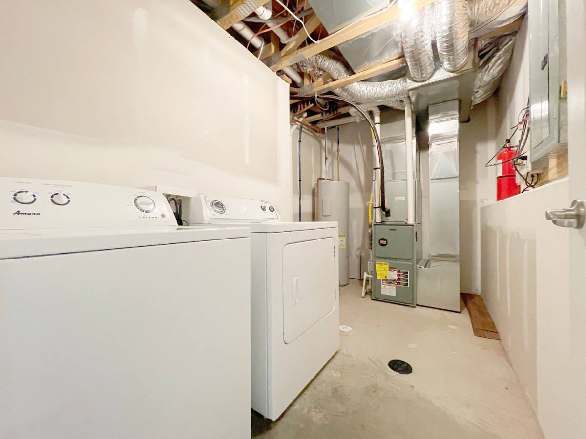 Townhouse for rent at Woodside Townhomes, 1300-1346 35th Ave SE, Minot, ND 58701