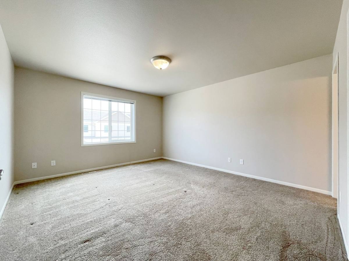 Townhouse for rent at Woodside Townhomes, 1300-1346 35th Ave SE, Minot, ND 58701