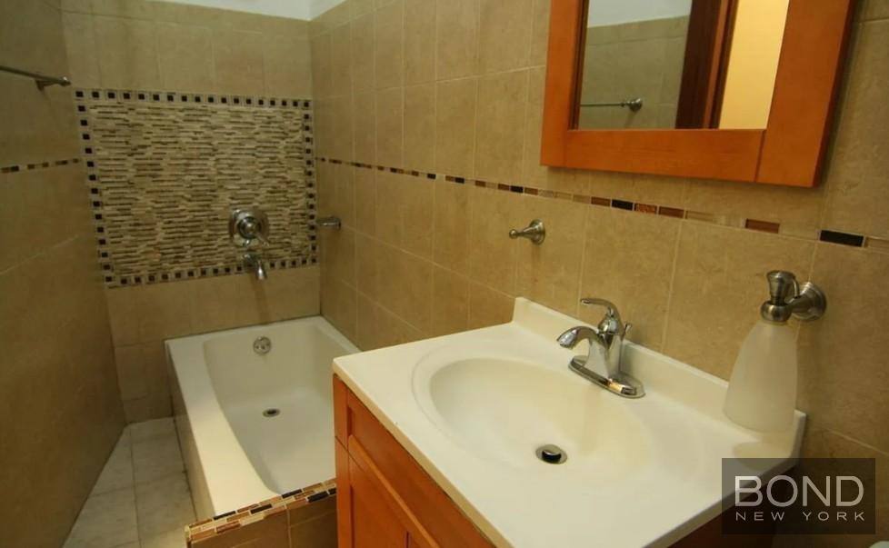 Apartment for rent at 100 Cornelia St #3, Brooklyn, NY 11221