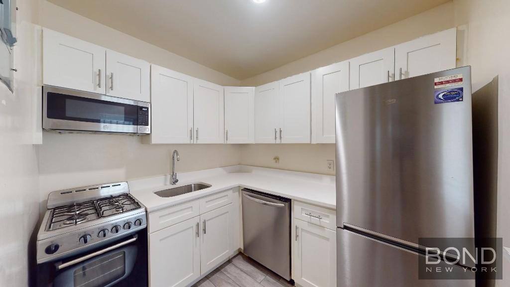 Apartment for rent at 321 W 105th St #1B, New York, NY 10025
