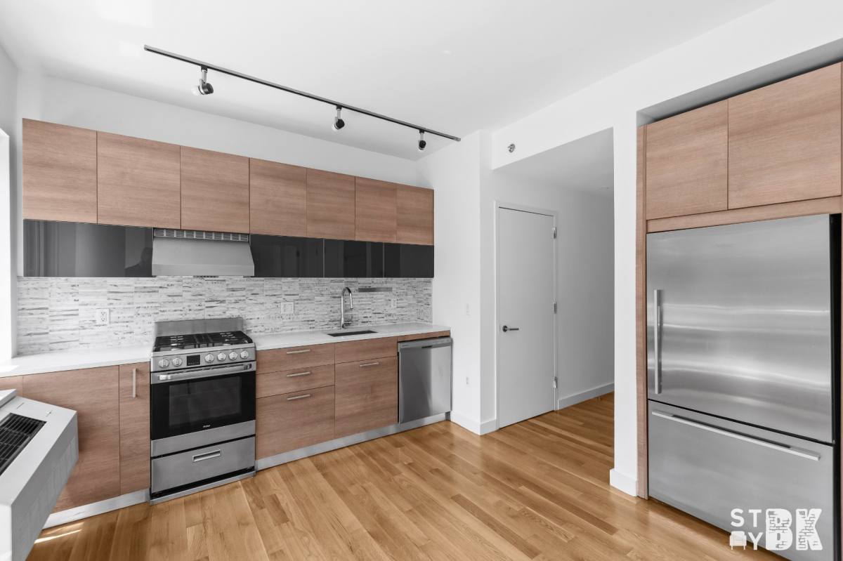 Apartment for rent at 333 Greene Ave #D2, Brooklyn, NY 11238