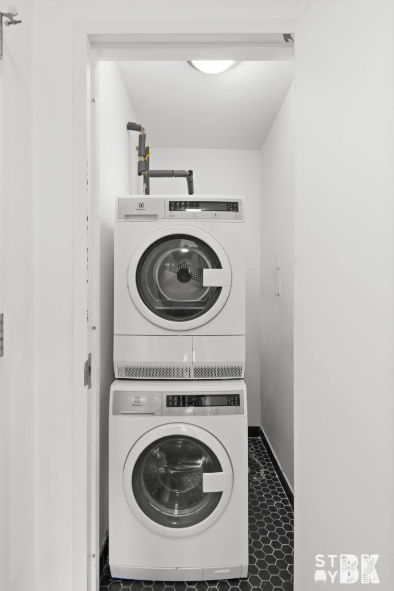 Apartment for rent at 333 Greene Ave #C5, Brooklyn, NY 11238