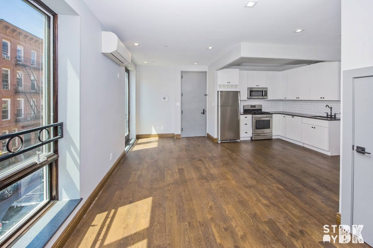 Apartment for rent at 599 Myrtle Ave #R2, Brooklyn, NY 11205