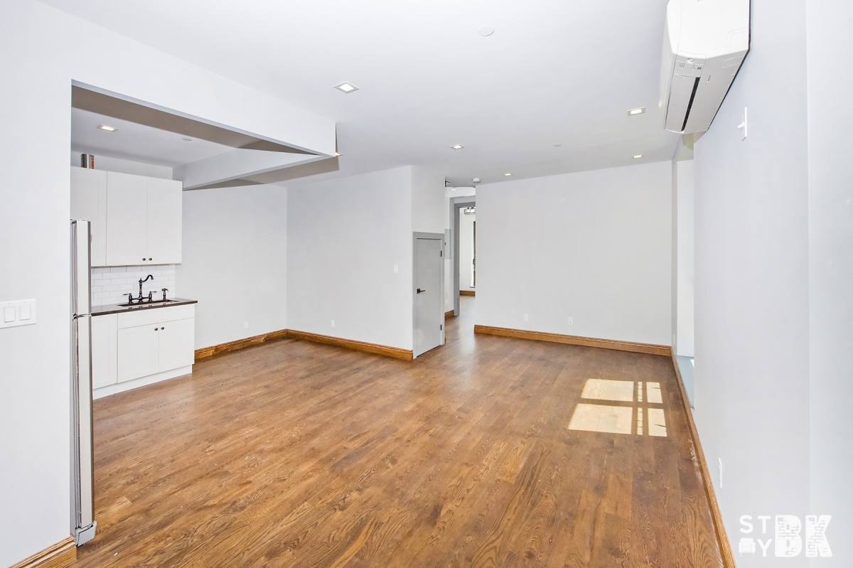 Apartment for rent at 599 Myrtle Ave #R2, Brooklyn, NY 11205