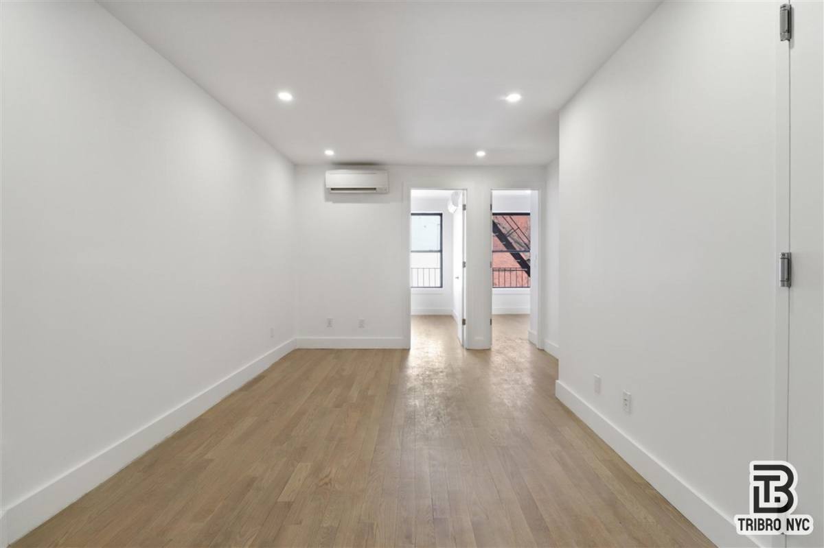 Apartment for rent at 104 Graham #2F, Brooklyn, NY 11206