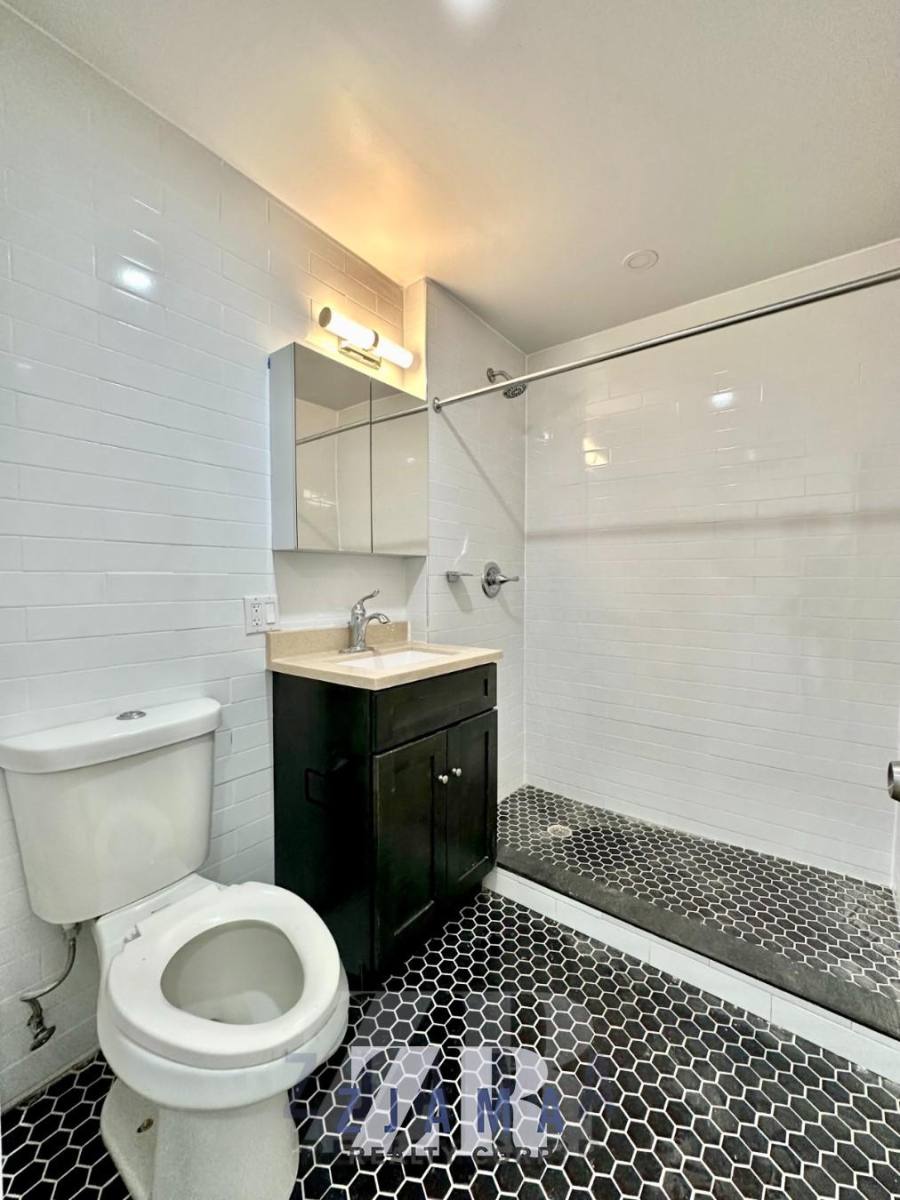 Apartment for rent at 936 4th Ave #2, Brooklyn, NY 11232
