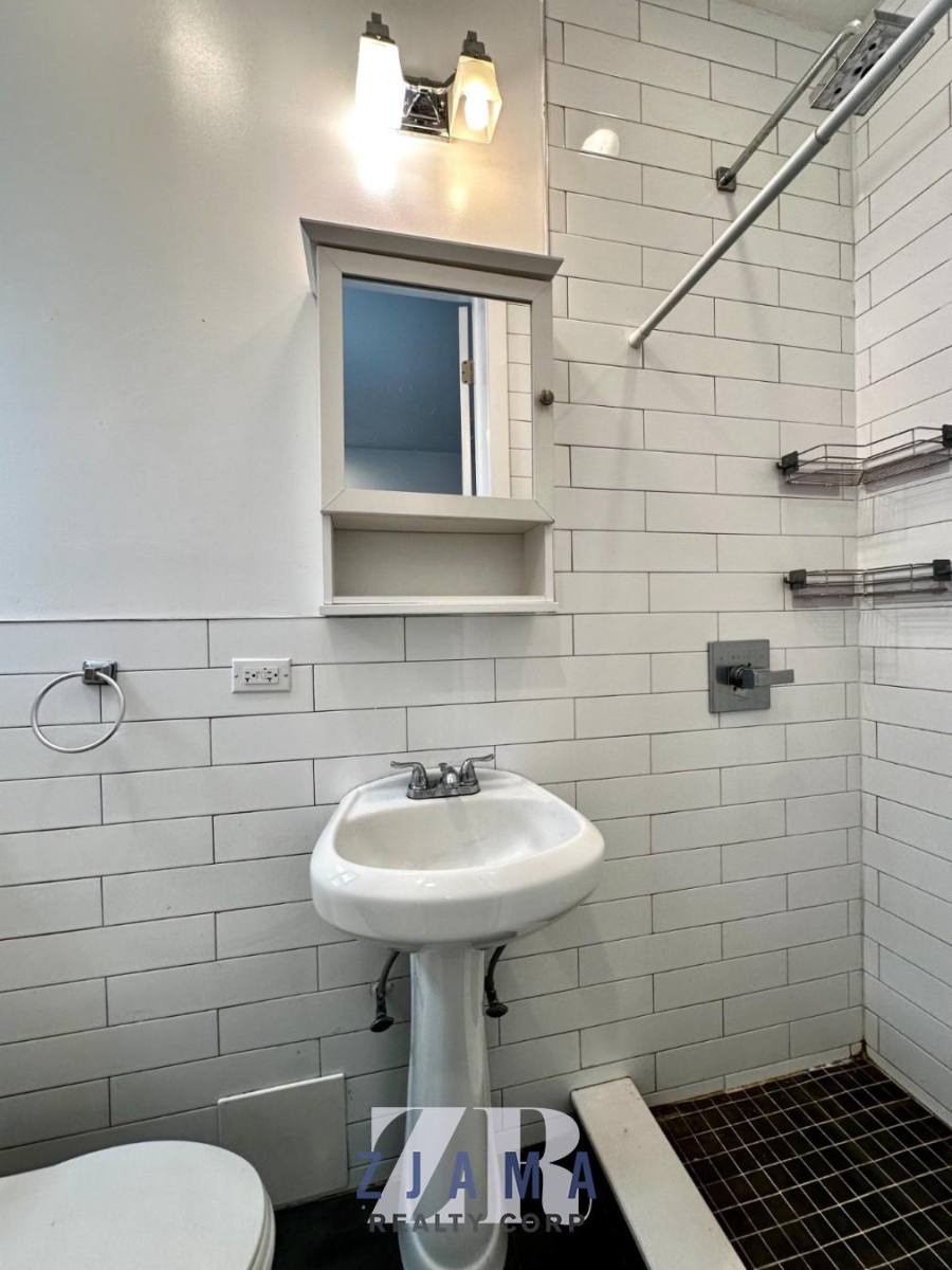 Apartment for rent at 410 Eastern Parkway #1C, Brooklyn, NY 11225