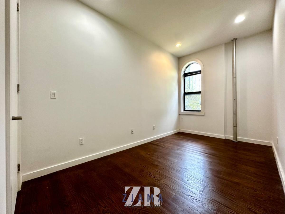 Apartment for rent at 410 Eastern Parkway #1C, Brooklyn, NY 11225