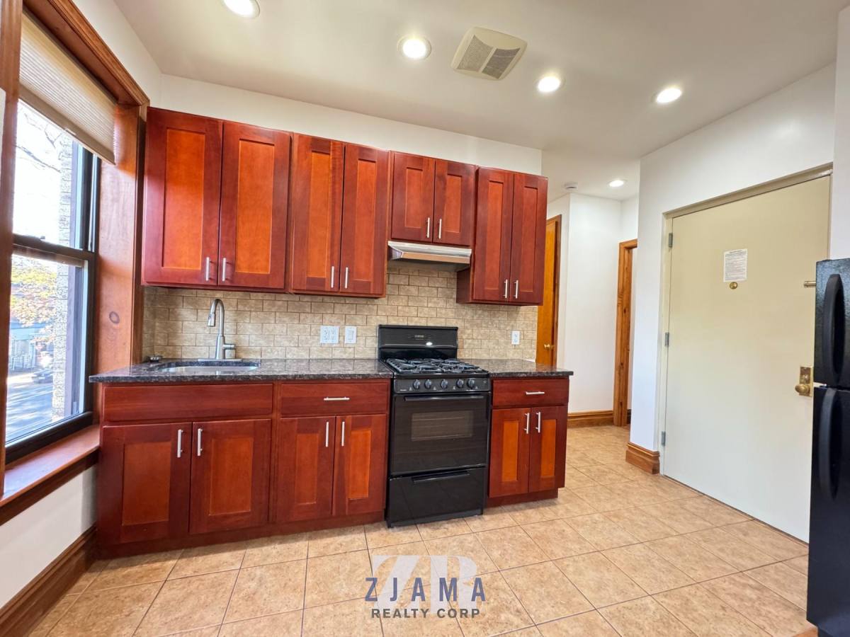 Apartment for rent at 471 Seventh Ave #2F, Brooklyn, NY 11215