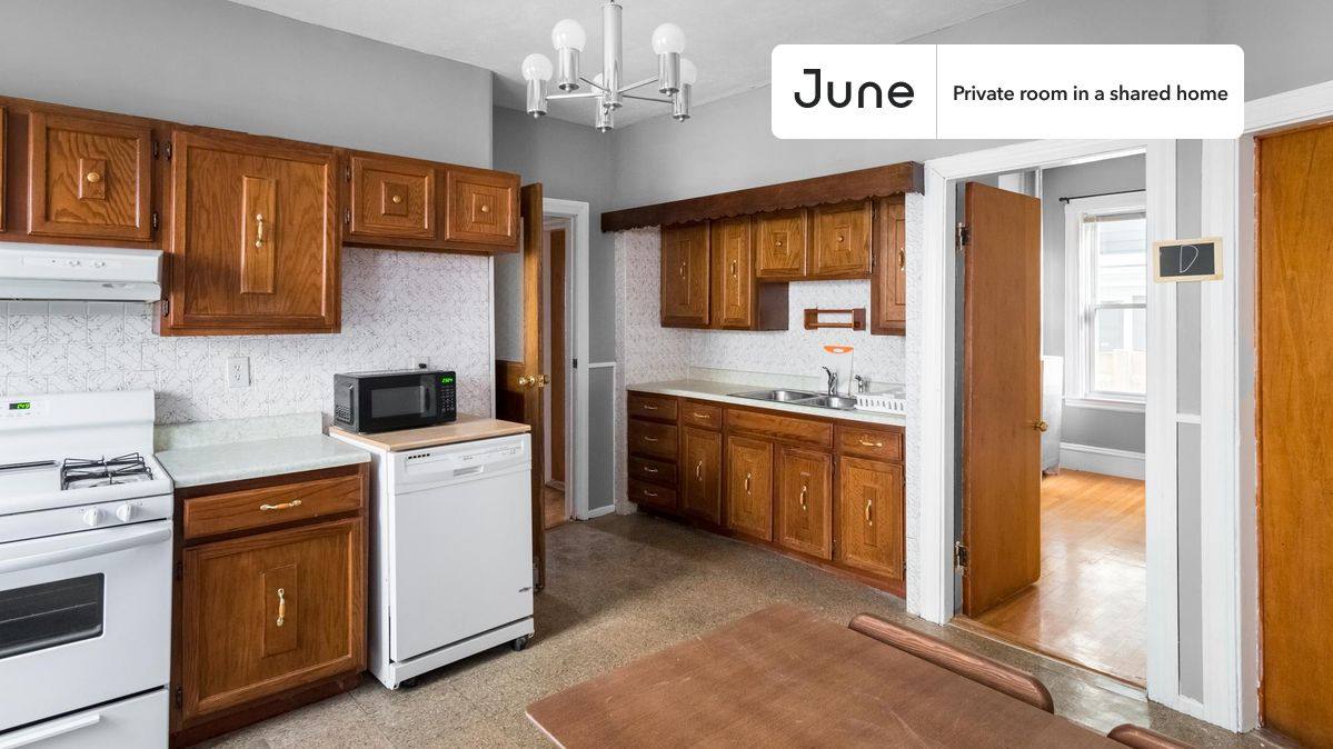 Apartment for rent at 106 Beacon St, Somerville, MA 02143