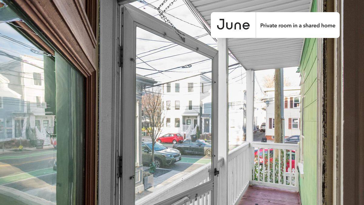Apartment for rent at 106 Beacon St, Somerville, MA 02143