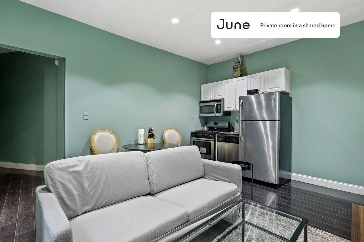 Apartment for rent at 23 E 109th St, New York, NY 10029
