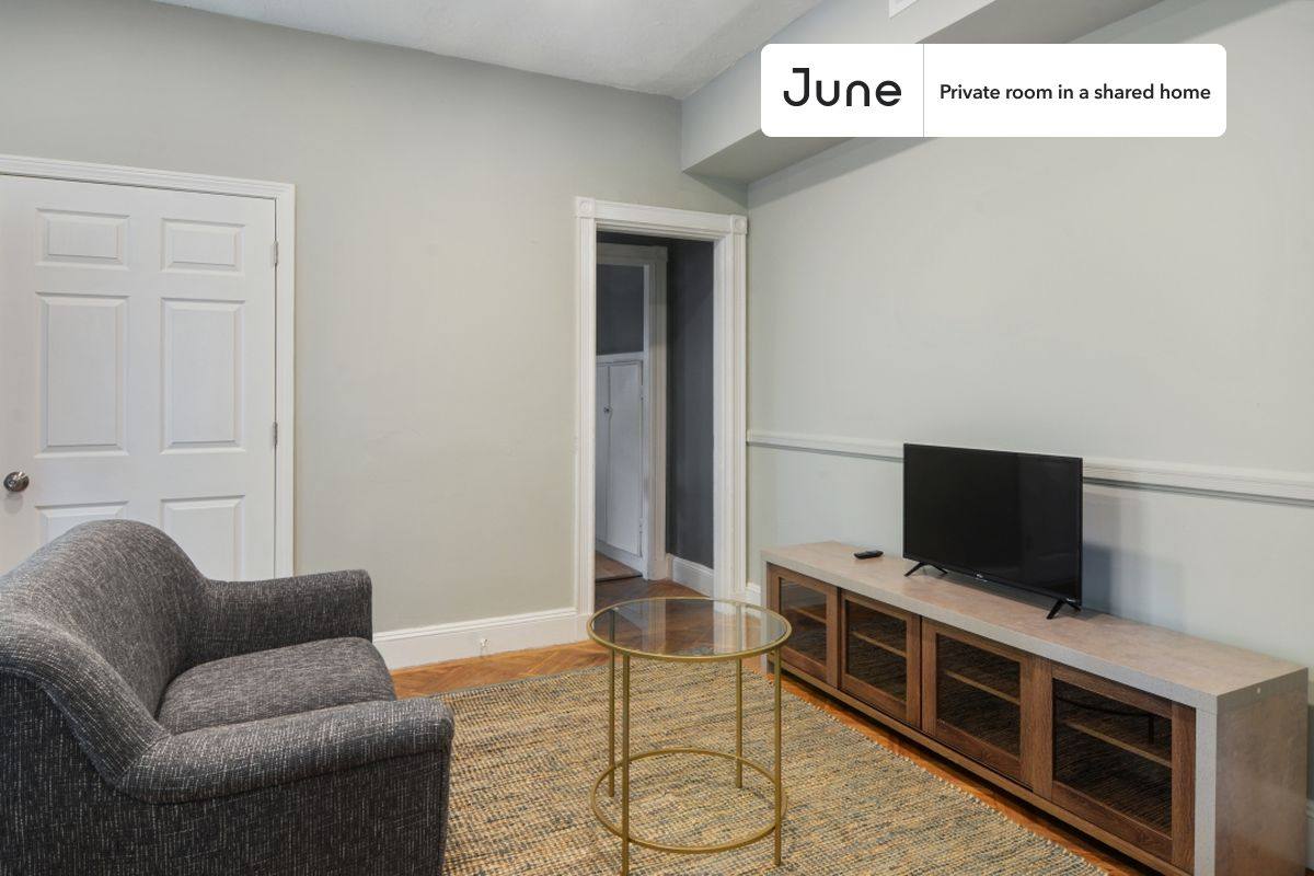 Apartment for rent at 19 Putnam Ave, Cambridge, MA 02139