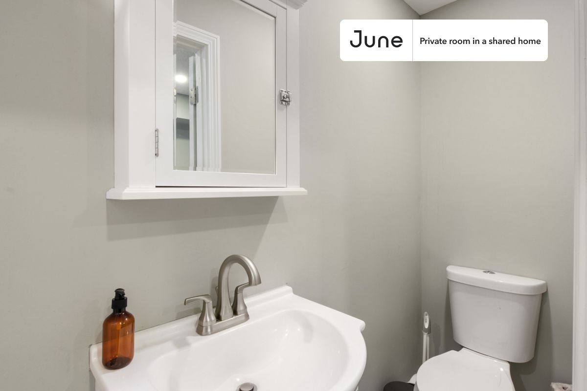 Apartment for rent at 19 Putnam Ave, Cambridge, MA 02139