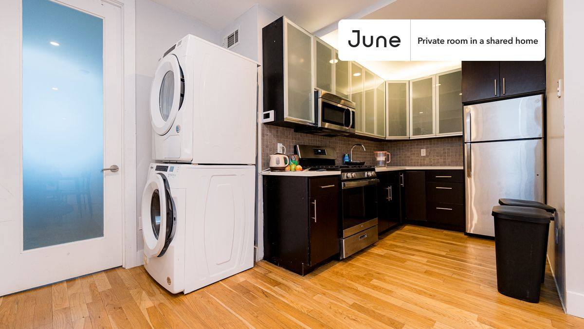 Apartment for rent at 21 Carlton Ave, Brooklyn, NY 11205