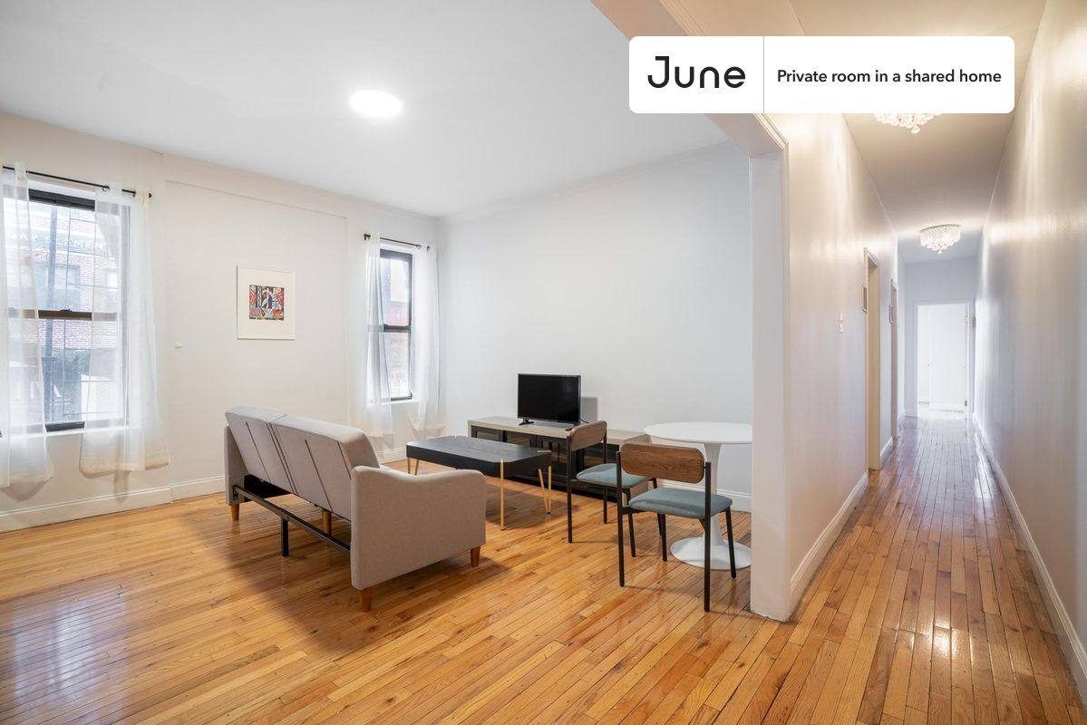 Apartment for rent at 81 W 124th St, New York, NY 10027