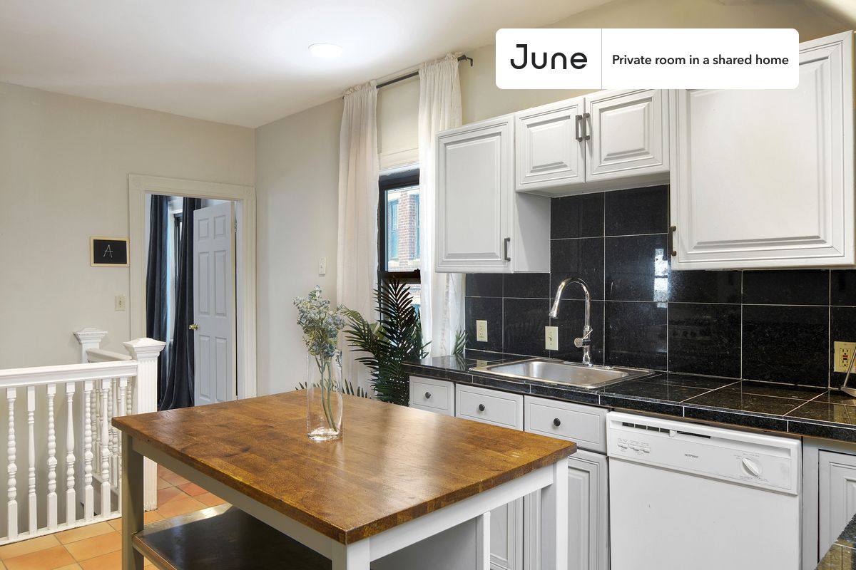 Apartment for rent at 132 Chiswick Rd #2B, Brighton, MA 02135
