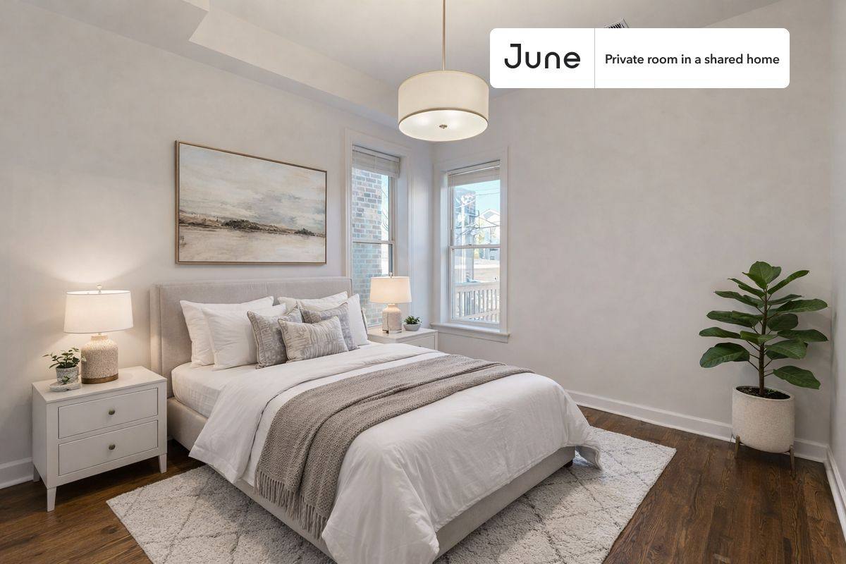 Apartment for rent at 20 S Seeley Ave #C, Chicago, IL 60612