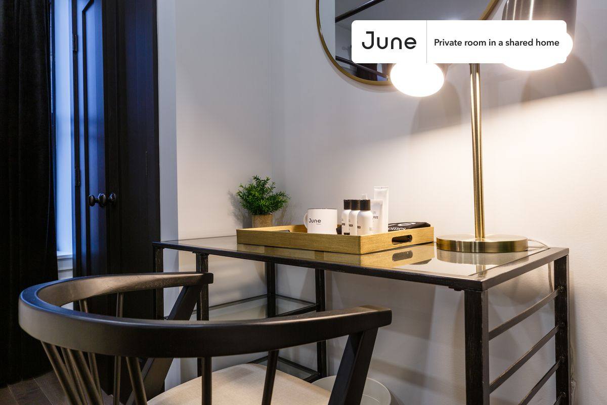 Apartment for rent at 944 Columbus Ave #B, New York, NY 10025
