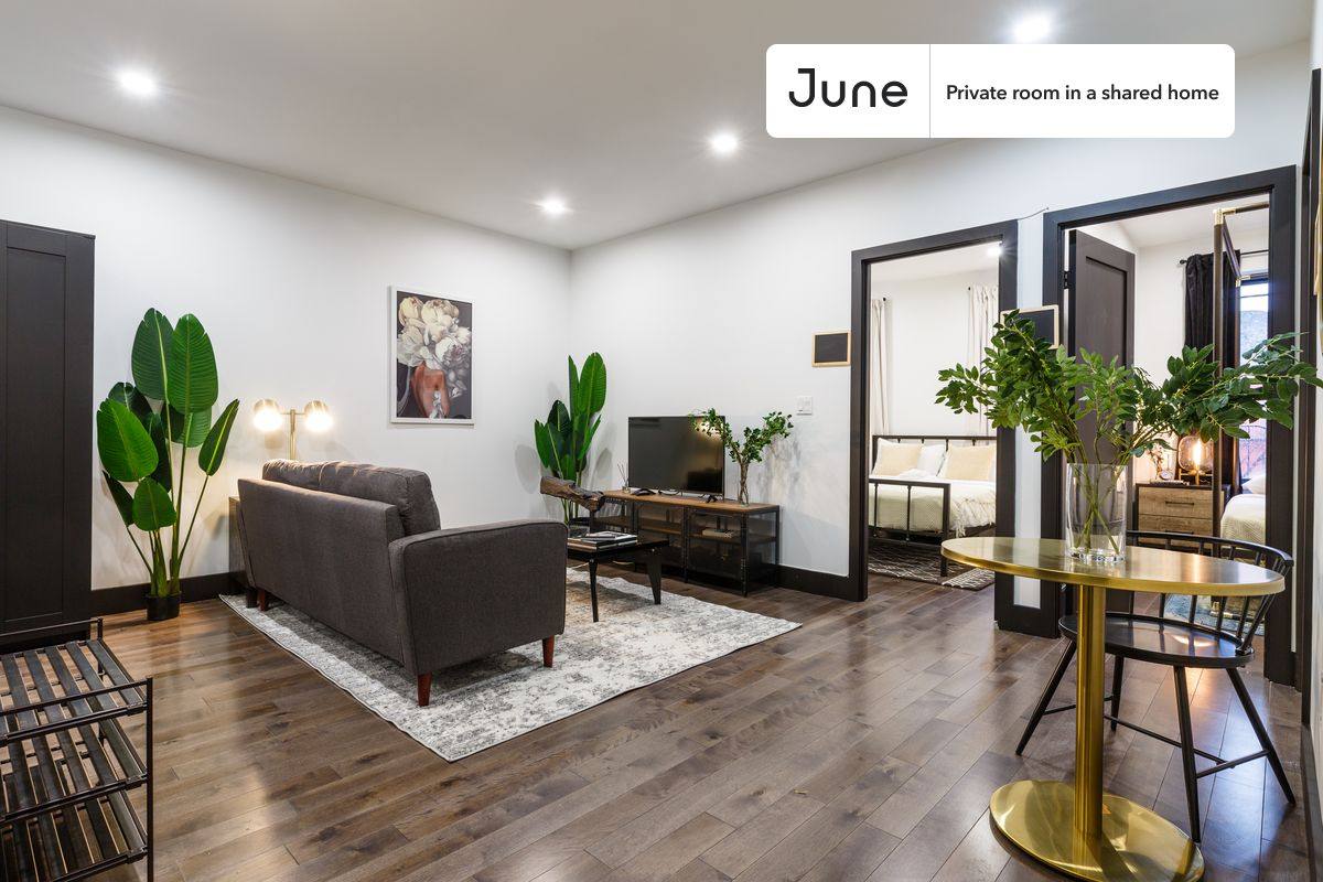 Apartment for rent at 944 Columbus Ave #B, New York, NY 10025