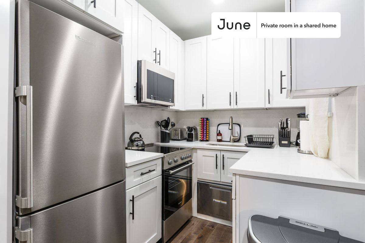 Apartment for rent at 944 Columbus Ave #B, New York, NY 10025