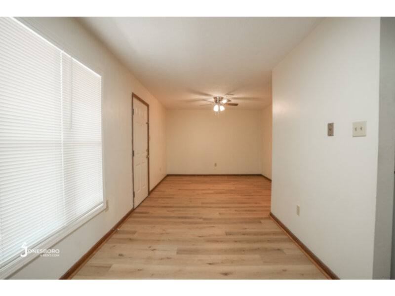 Apartment for rent at 612 W Cherry St, Jonesboro, AR 72401