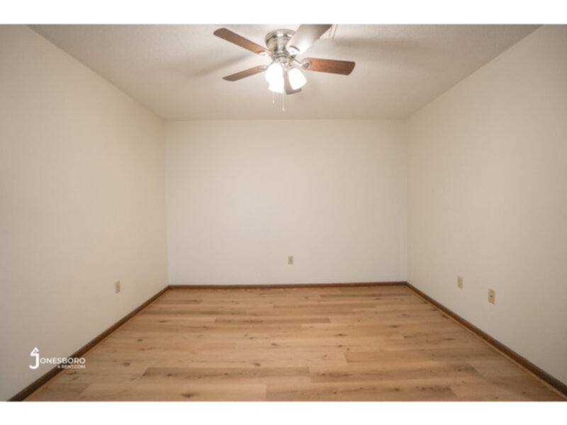 Apartment for rent at 612 W Cherry St, Jonesboro, AR 72401