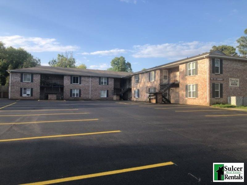 Apartment for rent at 612 W Cherry St, Jonesboro, AR 72401