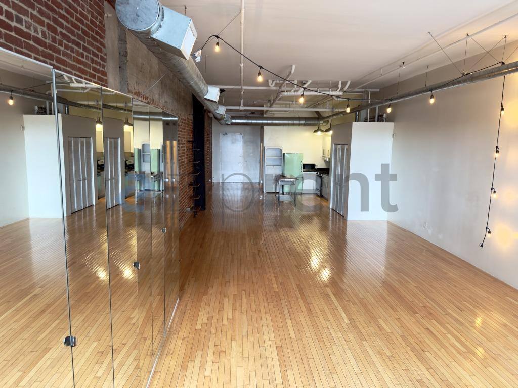 Apartment for rent at 500 Molino St #208, Los Angeles, CA 90013
